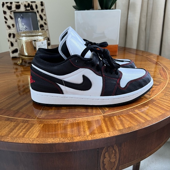 Air Jordan size W9 M7.5 - Picture 2 of 7